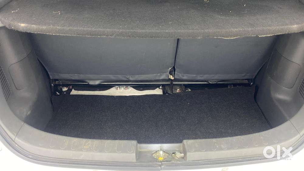 Maruti Suzuki Ritz Vxi, 2014, Petrol