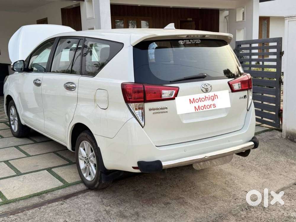 Toyota Innova Crysta 2.7 V, 2018, Diesel