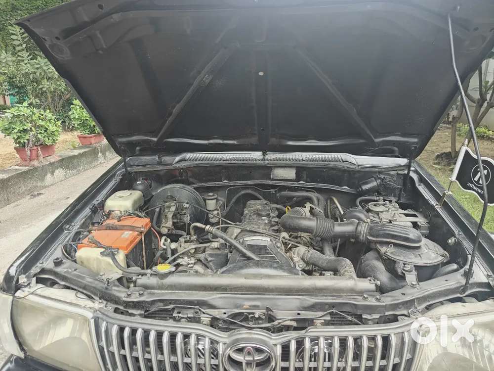 Toyota Qualis 2.4 D 2004