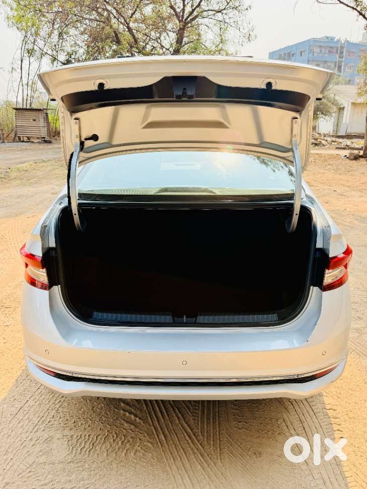 Skoda Slavia 1.0 Tsi Style, 2022, Petrol