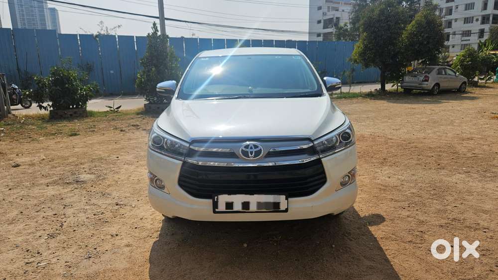 Toyota Innova Crysta 2.8z Automatic, 2017, Diesel
