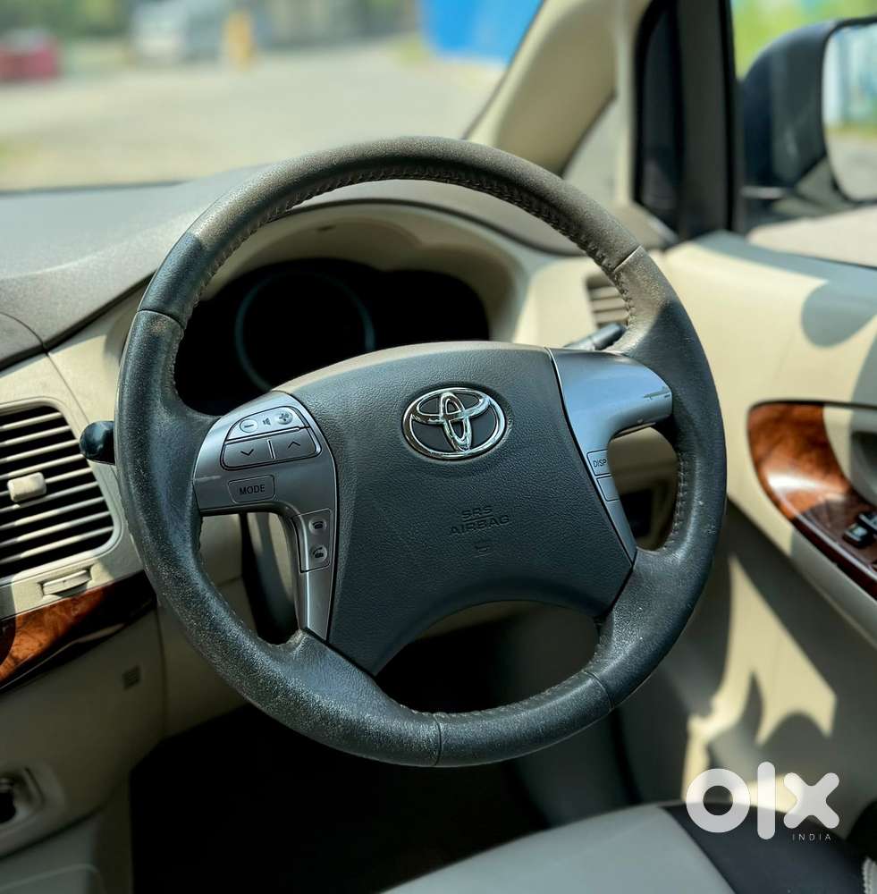 Toyota Innova 2.5 V 7 Str, 2014, Diesel