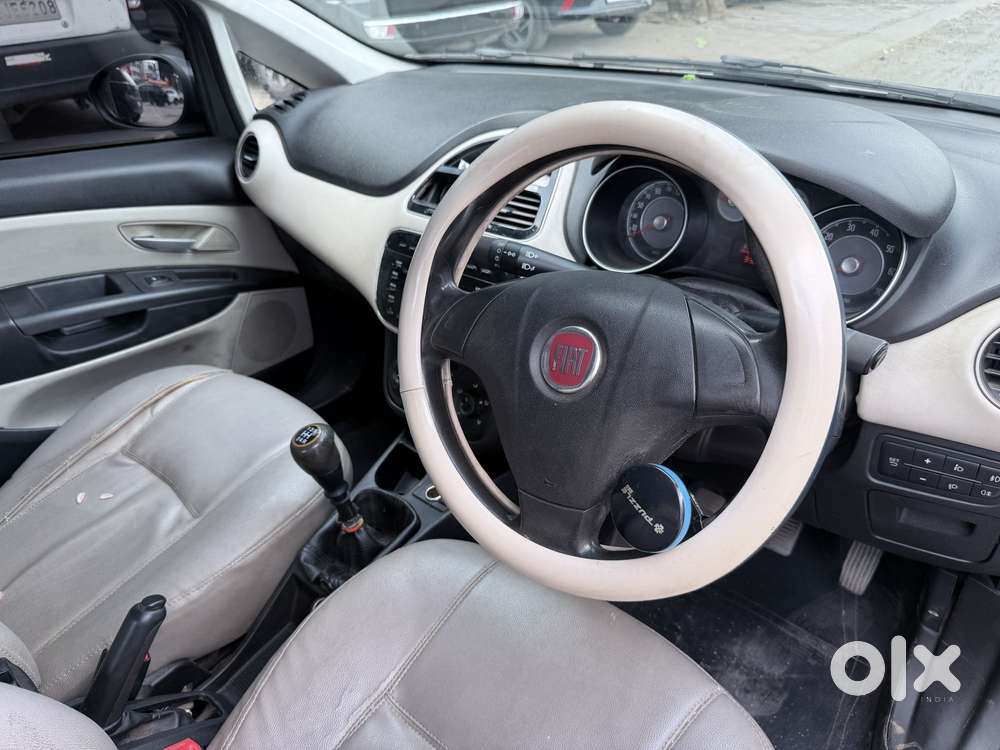 Fiat Linea Emotion 1.3 L Advanced Multijet Diesel, 2016, Diesel