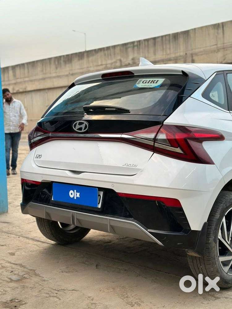 Hyundai New I20 1.2 Asta (o) Mt, 2024, Cng & Hybrids