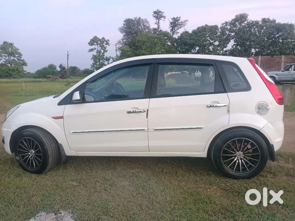 Ford Figo 2012 Diesel 125000 Km Driven
