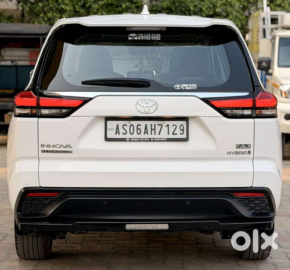 Toyota Innova Hycross 2.0 Zx Hybrid 7 Str, 2023, Petrol