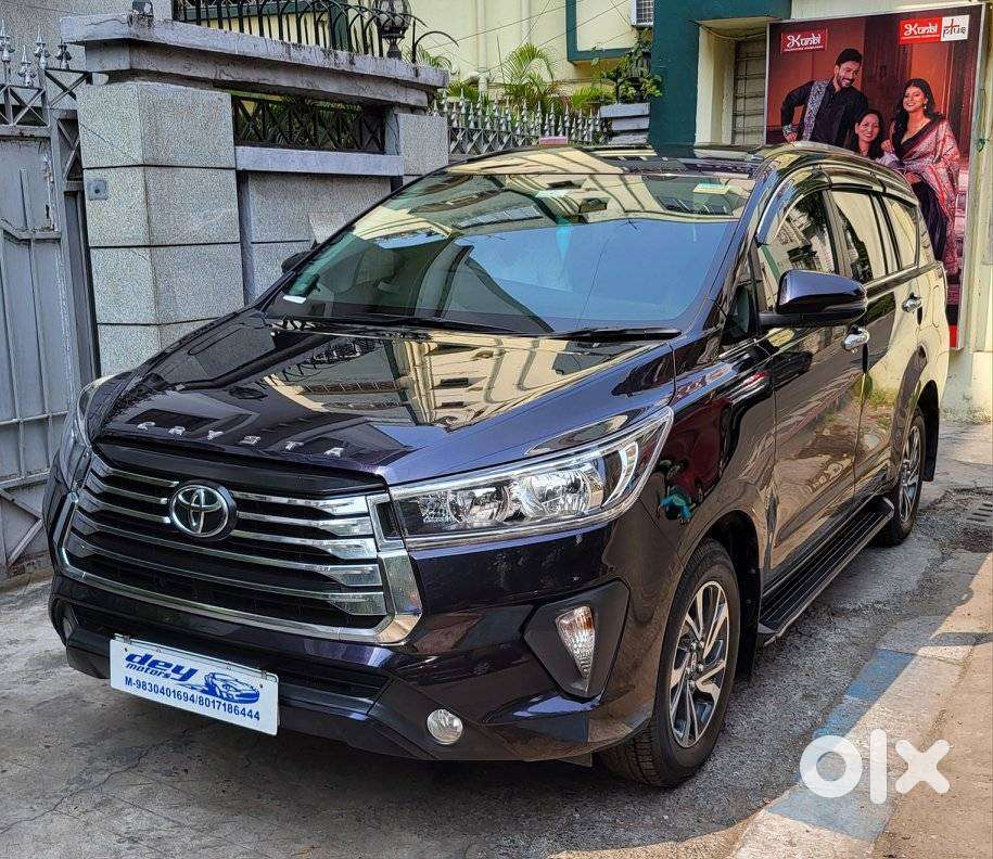 Toyota Innova Crysta [2020-ongoing] 2.4 Gx 8 Str, 2022, Diesel