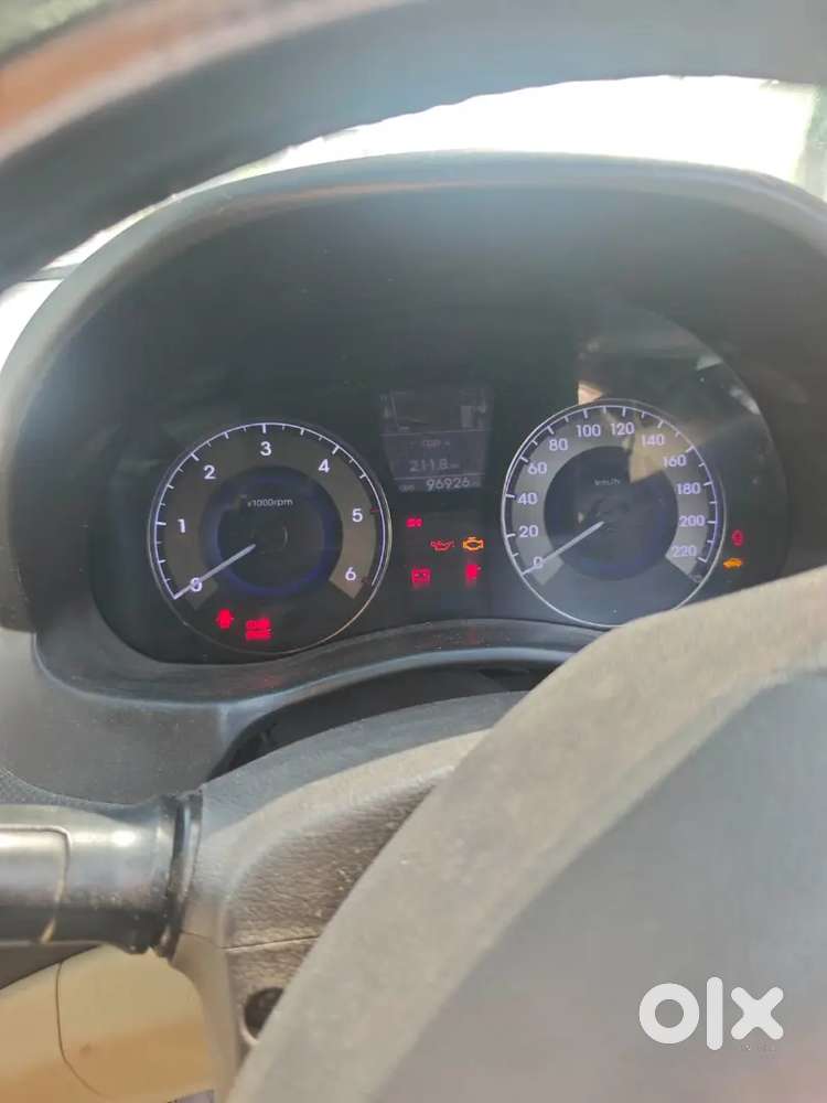 Hyundai Verna 2013
