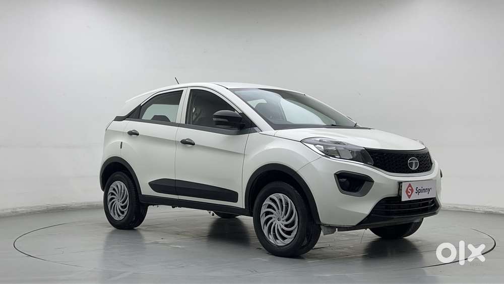 Tata Nexon 1.2 Revotron Xma, 2018, Petrol