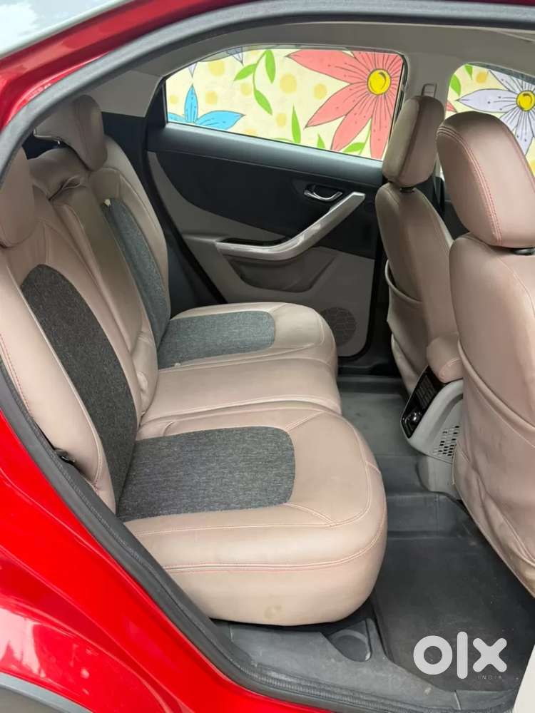 Tata Nexon 1.5 Revotorq Xza Plus Dualtone, 2018, Diesel
