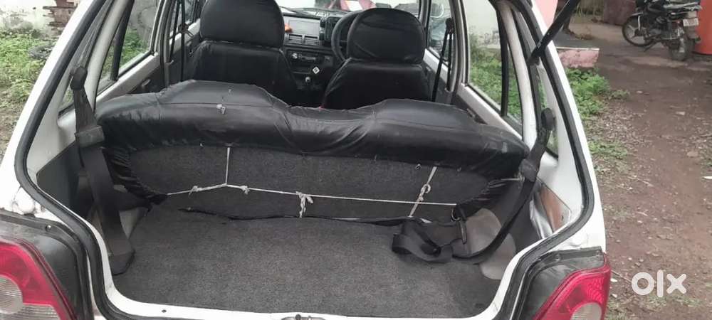 Maruti Suzuki 800 2010