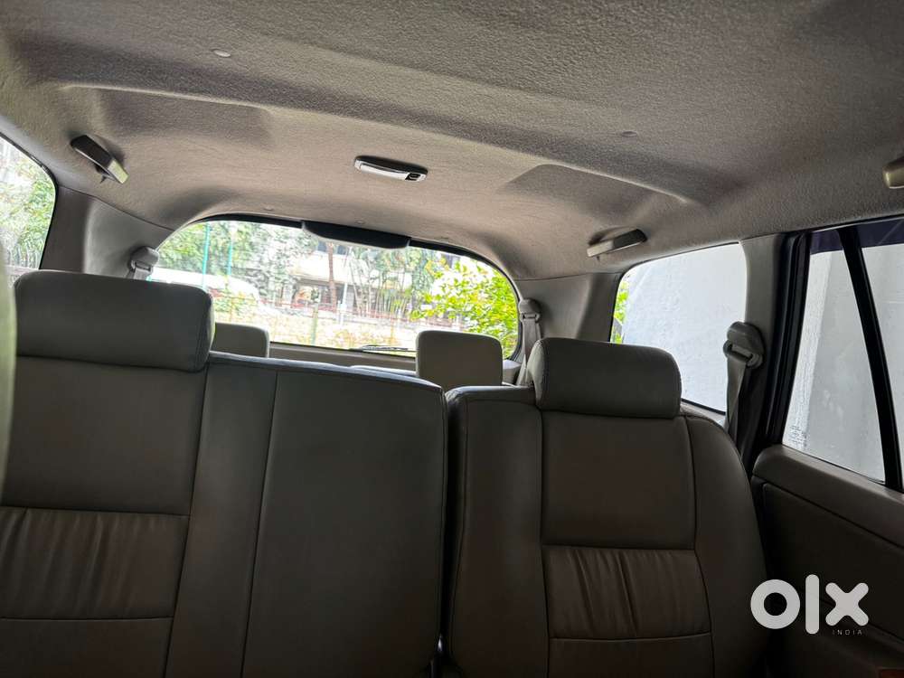 Toyota Innova 2012 Diesel Well Maintained