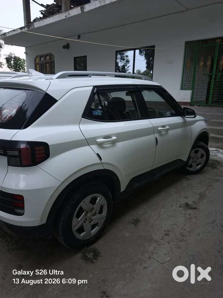 Hyundai Venue Petrol 2023