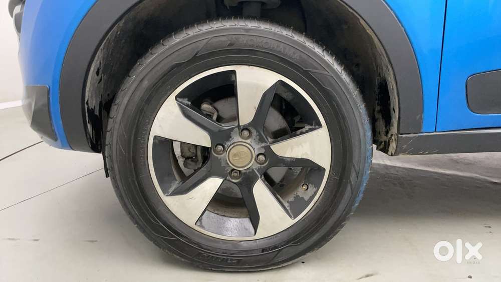 Tata Nexon 1.2 Revotron Xza Plus (o) Dual Tone, 2018, Diesel