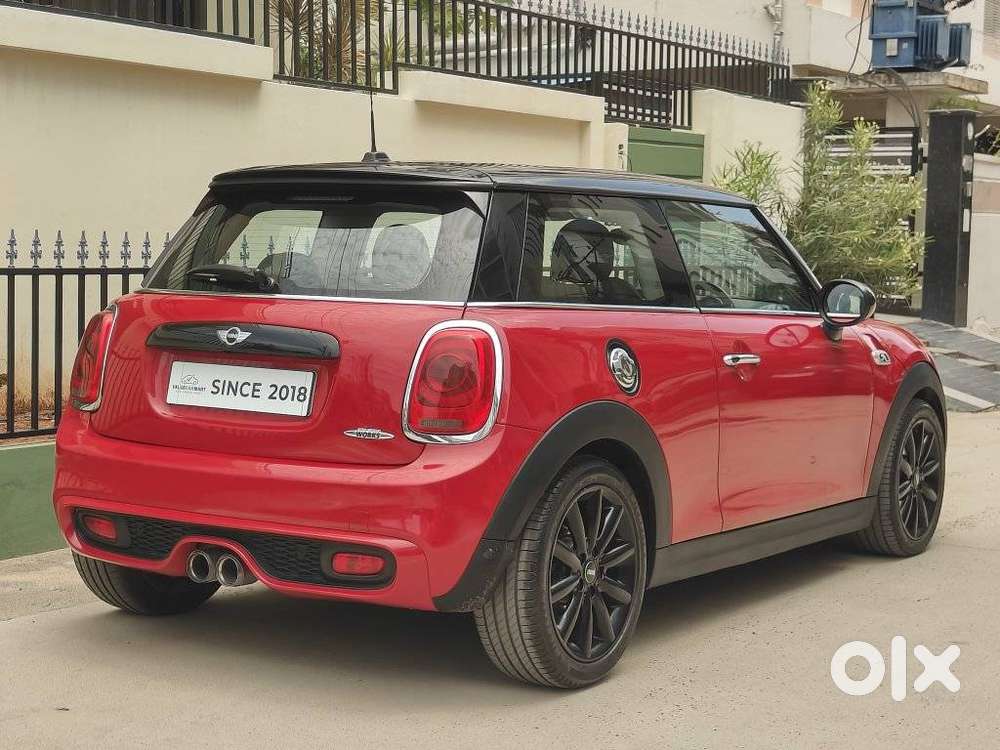 Mini Cooper 3 Door John Works, 2017, Petrol