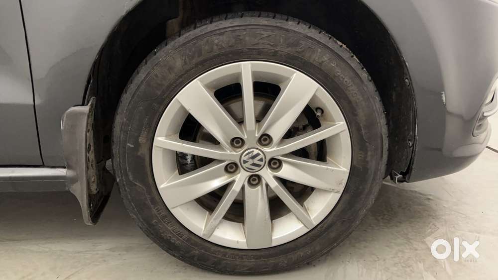 Volkswagen Polo Petrol Highline 1.2l, 2014, Petrol