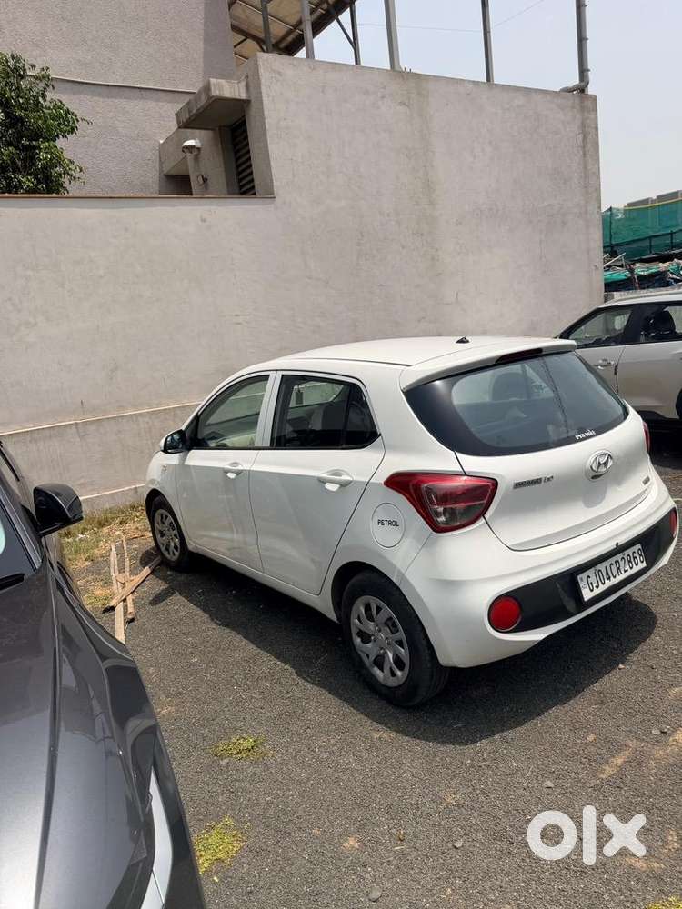 Hyundai Grand I10 2017 Petrol Well Maintained