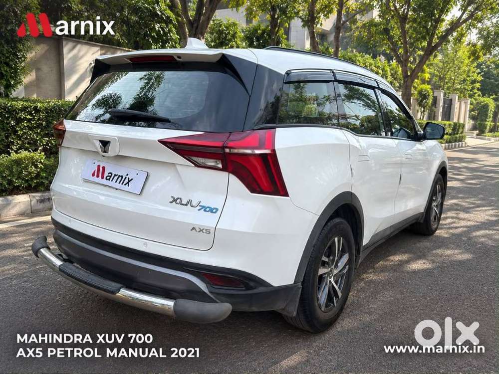 Mahindra Xuv700 Ax 5 Petrol Mt 7 Str (e), 2021, Petrol