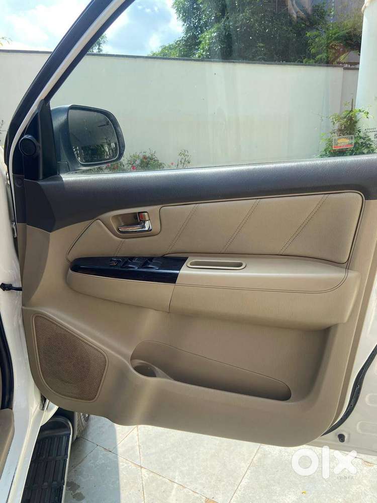 Toyota Fortuner 2012 Diesel
