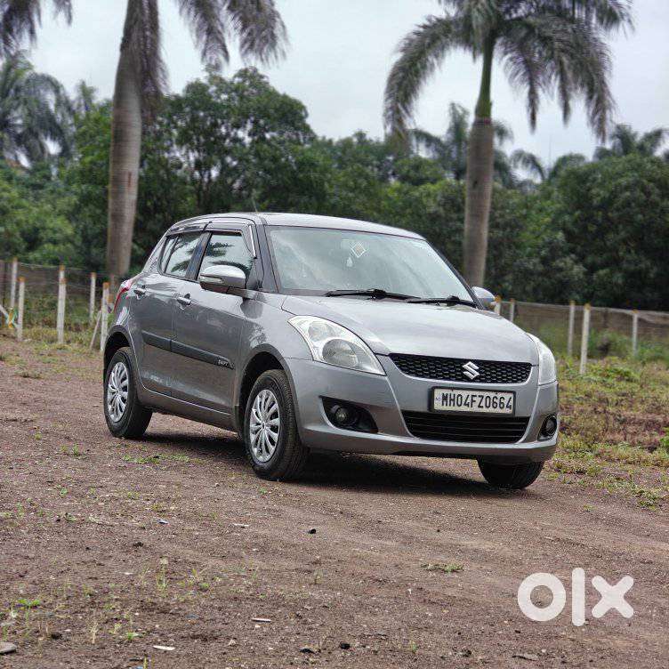 Maruti Suzuki Swift Vxi With Abs, 2012, Petrol