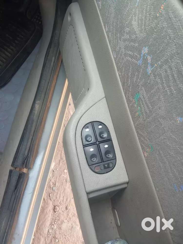 Ford Ikon 1.3 Clxi 2004 Variant