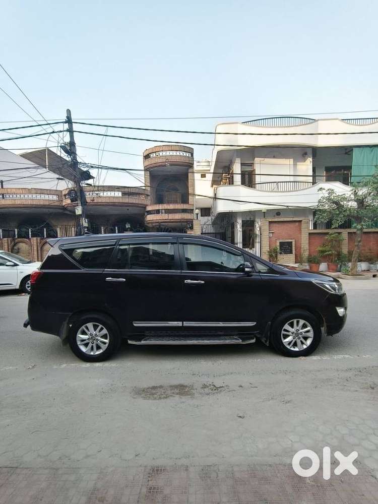 Toyota Innova Crysta 2.8 Gx At, 2017, Diesel