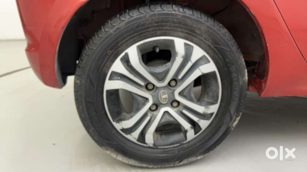 Tata Tiago Xza, 2019, Petrol