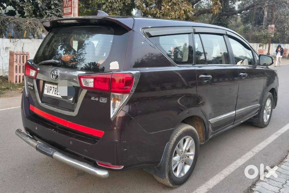 Toyota Innova Crysta 2.4 G Mt 8s, 2016, Diesel