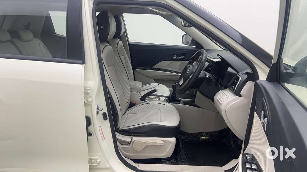 Mahindra Xuv300 W8 Option, 2021, Petrol