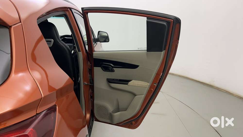 Mahindra Kuv 100 2016-2017 Mfalcon G80 K6, 2016, Petrol