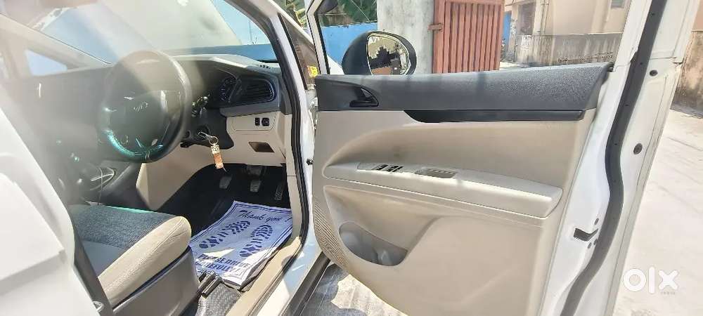 Mahindra Marazzo 2024