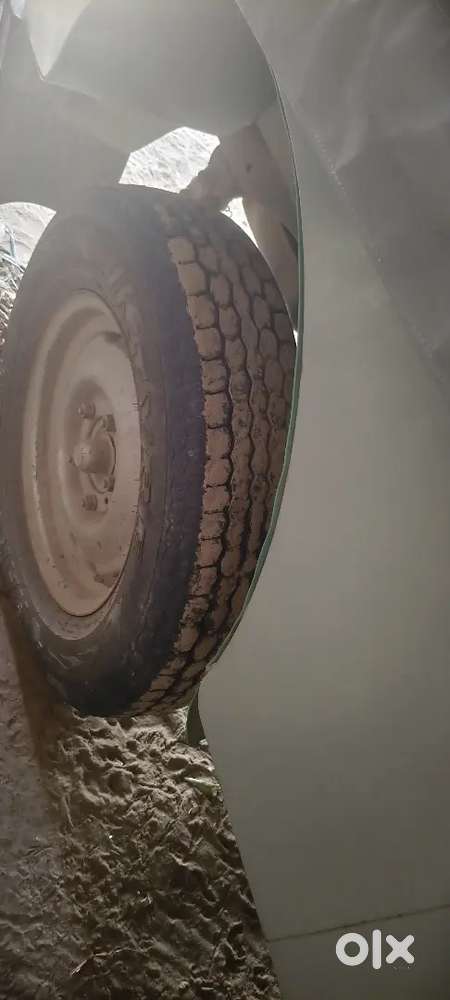 Mahindra Jeep  2002