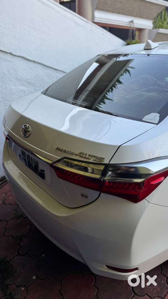 Toyota Corolla Altis Petrol 20000 Km Driven
