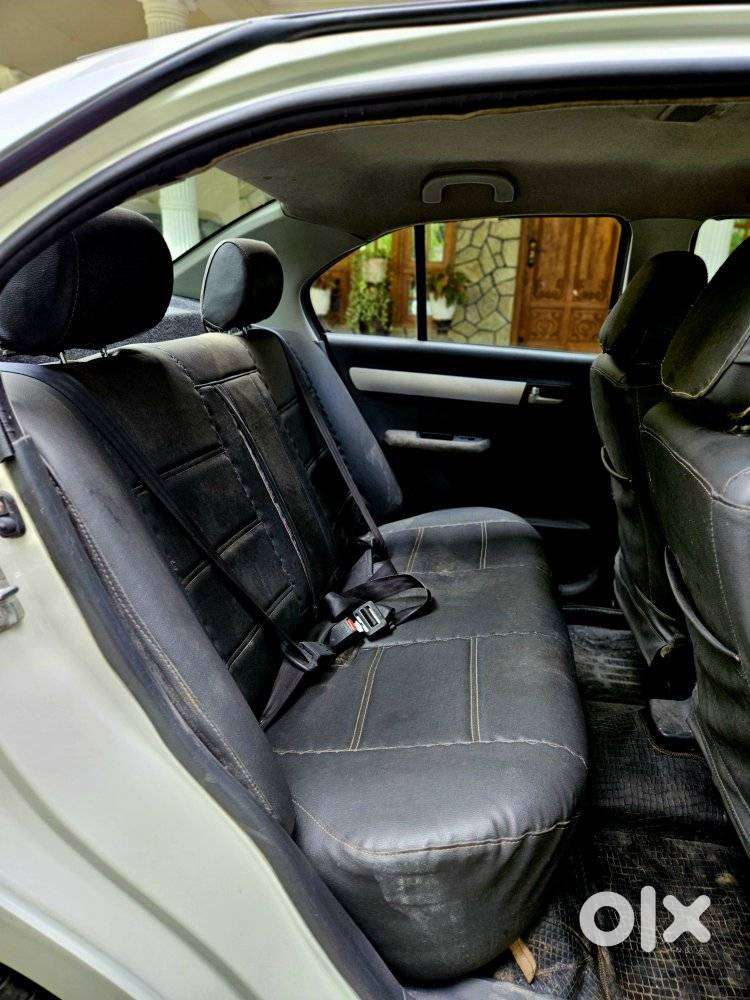 Maruti Suzuki Swift Dzire Vdi Optional, 2011, Diesel