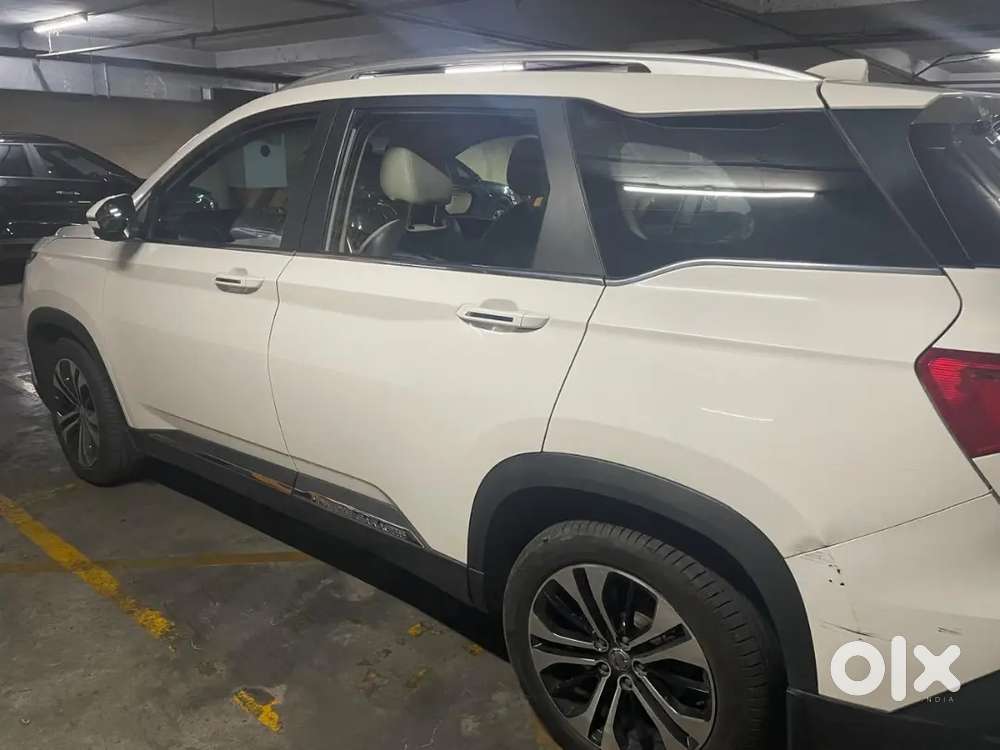2022 (november) Mg Hector Petrol - At (white) - 5 Seater
