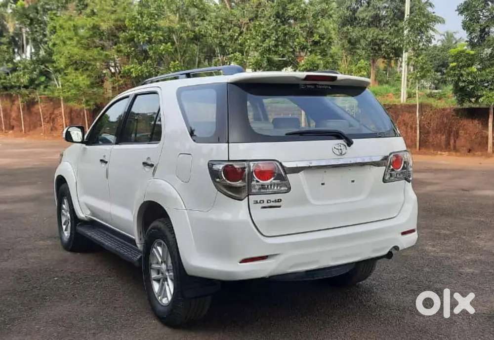 Toyota Fortuner 2012 Diesel 186000 Km Driven