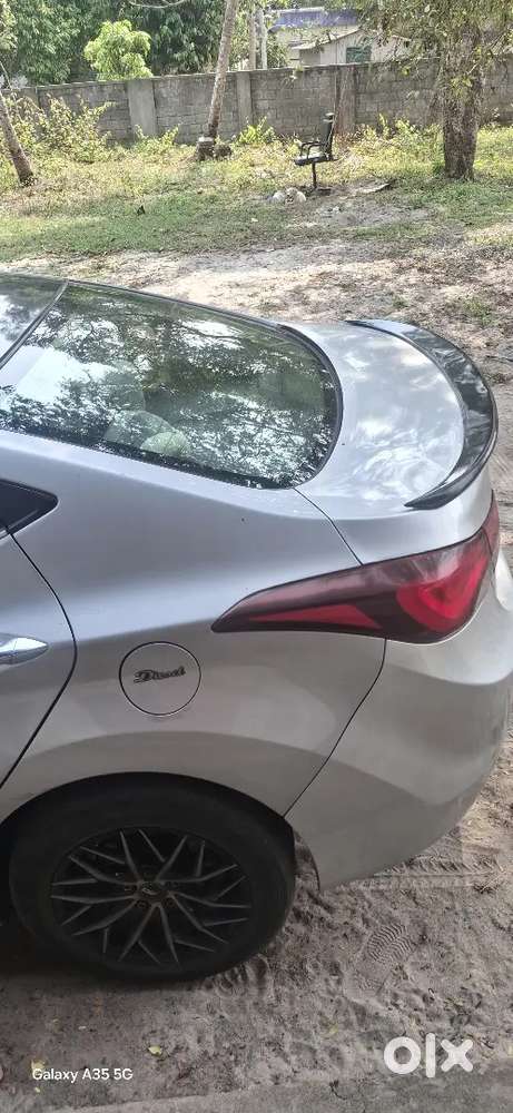Hyundai Elantra 2013 Diesel 133000 Km Driven