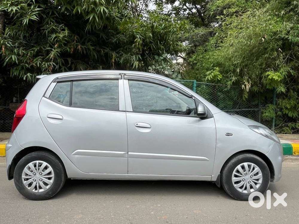 Hyundai I10 Sportz At, 2013, Petrol