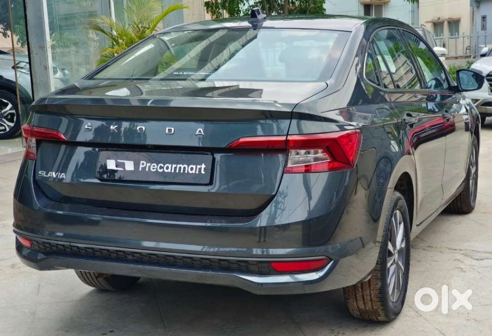 Skoda Slavia 1.0 Tsi Style At, 2024, Petrol
