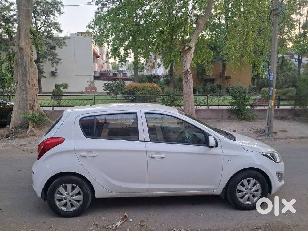 Hyundai I20 Sportz 1.2 Bs-iv, 2014, Petrol