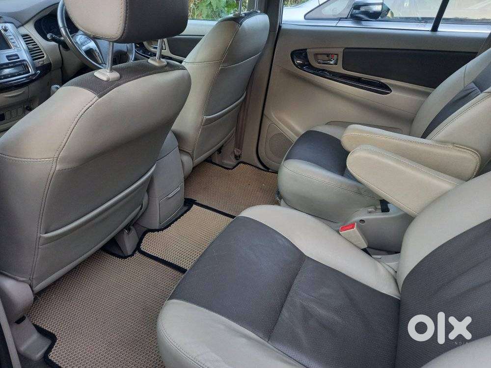 Toyota Innova 2.5 Z Diesel 7 Seater, 2014, Diesel