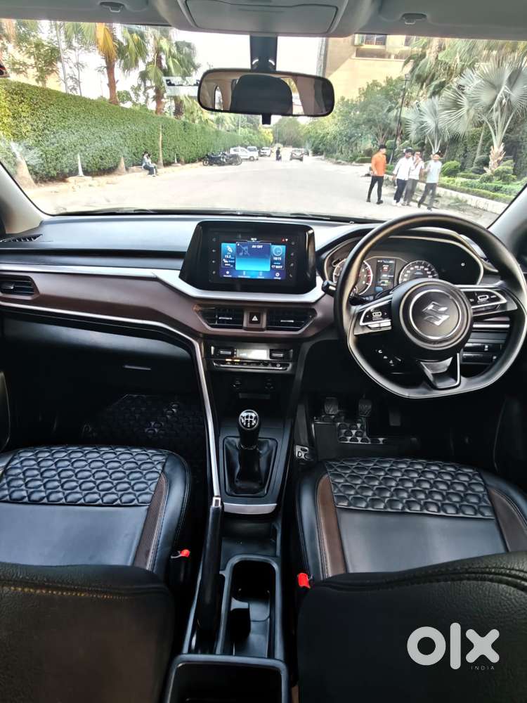 Maruti Suzuki Brezza 1.5 Zxi Plus Smart Hybrid Dual Tone, 2022, Petr..