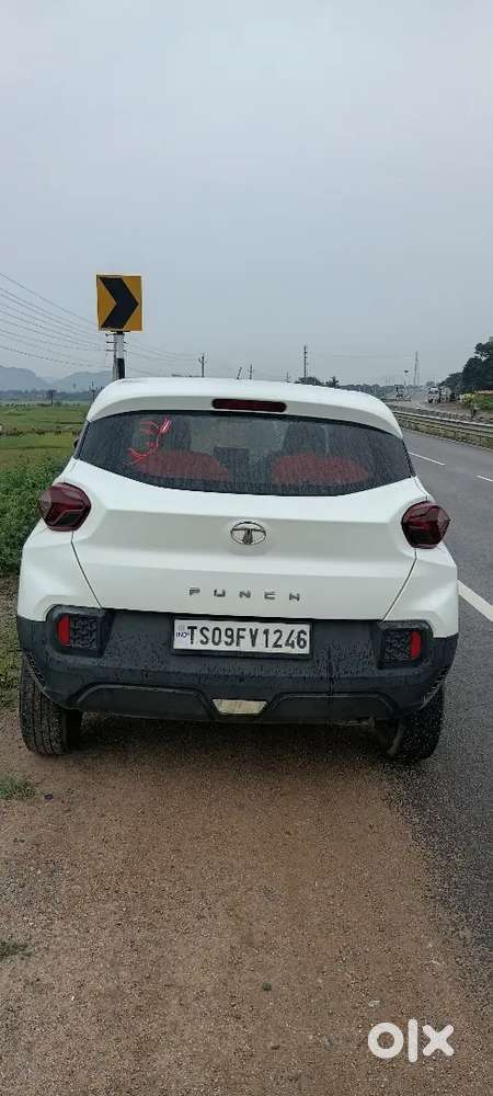 Tata Punch Smart Petrol 2021