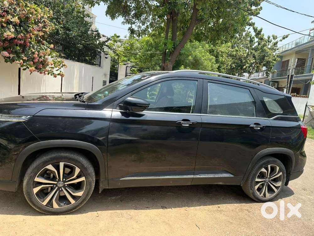 Mg Hector Plus 6 Seater Automatic