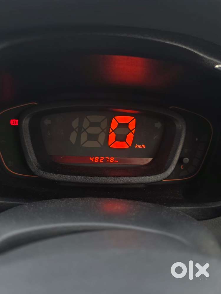 Renault Kwid 1.0 Rxt Optional, 2016, Petrol