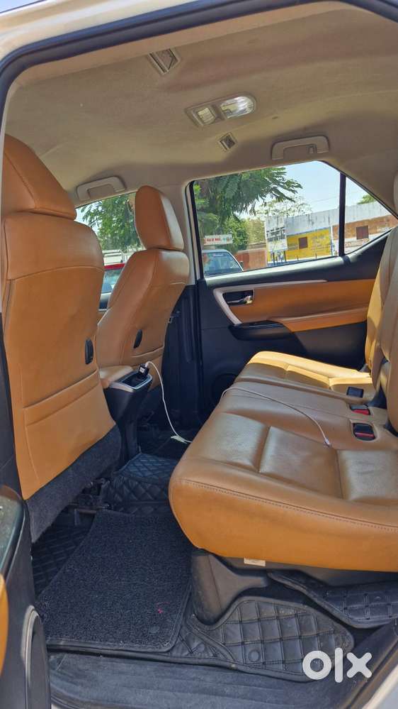 Toyota Fortuner 4x2 At 2.8 Diesel, 2022, Diesel