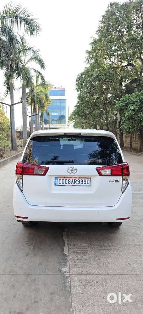 Toyota Innova Crysta [2020-ongoing] 2.4 Gx 8 Str, 2021, Diesel
