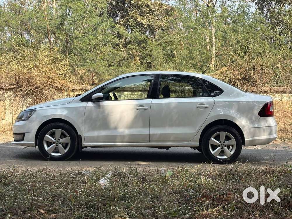 Skoda Rapid Ambition 1.6 Mpfi Manual, 2017, Petrol