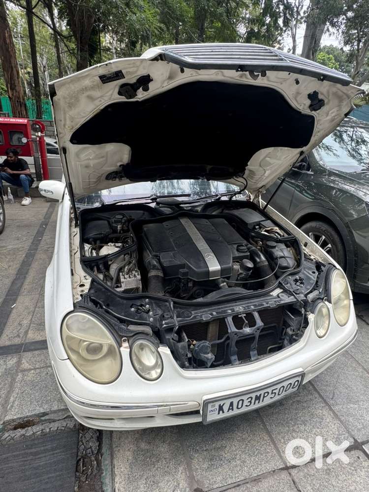 Mercedes-benz E-class Petrol Automatic 2003
