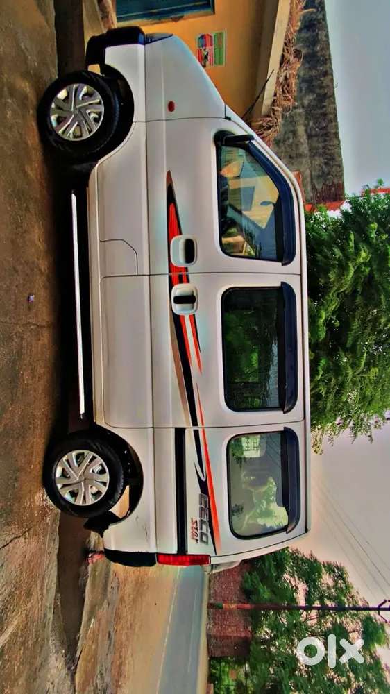 Maruti Eeco Smiles 2022